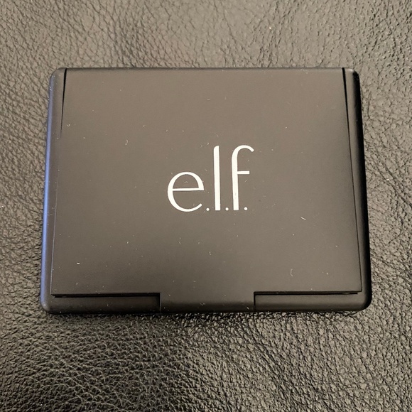 LOT of 2 E.L.F. Tone correcting Powder cool **NEW IN BOX** - Picture 4 of 4